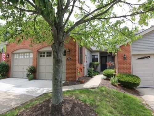 5611 Dickens Dr, Cincinnati, OH 45241-1795