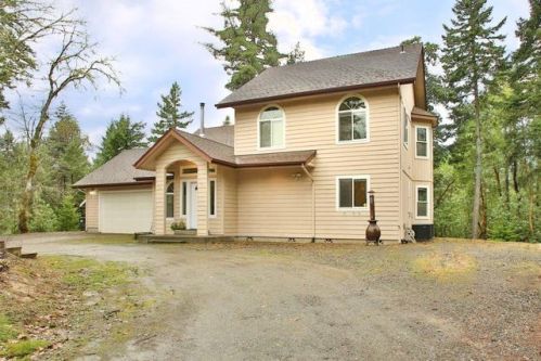 2600 Draper Vly Rd, Selma OR  97538-9767 exterior