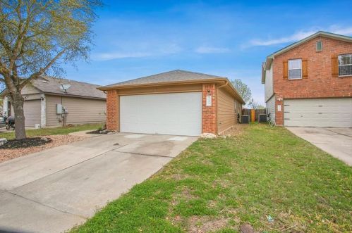 12504 Mexicana Cv, Del Valle, TX 78617-3624