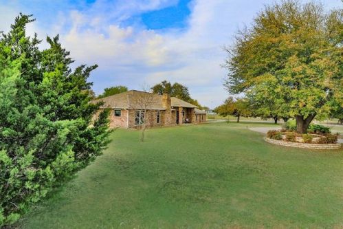 4316 Mockingbird Dr, Granbury, TX 76049-7016