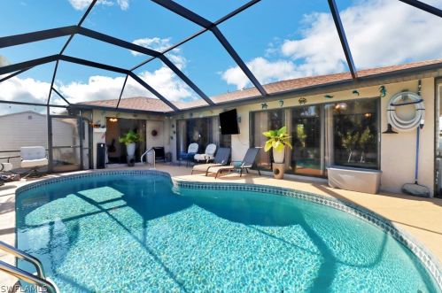 1810 14th Ter, Cape Coral, FL 33990-6822