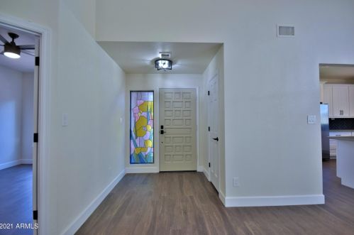 5529 Paradise Dr, Scottsdale AZ 85260-5433 exterior