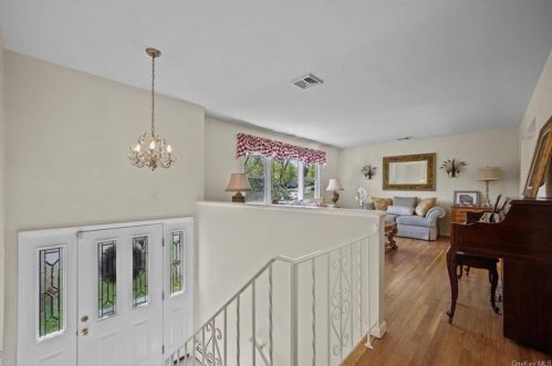 3151 Radcliffe Dr, Yorktown Hgts, NY 10598-2520