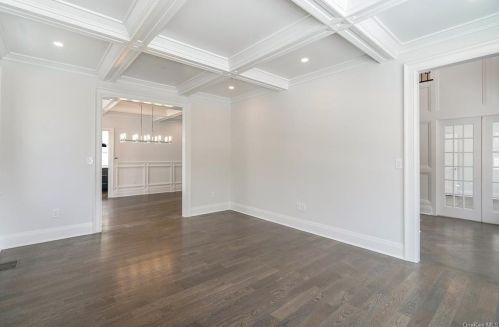 19 Rugby Rd, New Rochelle NY  10804-3924 exterior