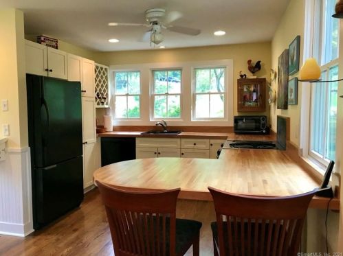278 Twin Lakes Rd, Salisbury CT  06079-8005 exterior