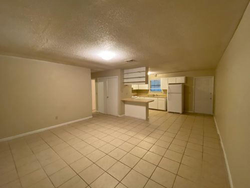111 Twin Trees Dr, Defuniak Springs FL  32433-1577 exterior