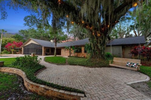 5238 State Road 11, De Leon Springs, FL 32130-3871
