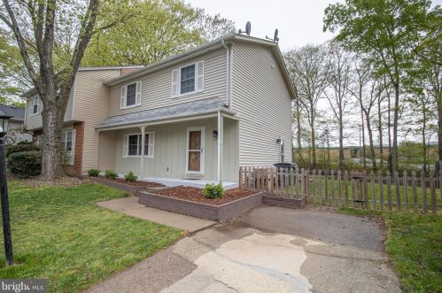 12594 Colebrook Ct, Woodbridge, VA 22192-3201