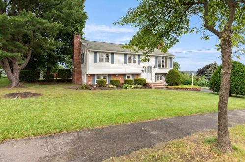 17 Madison Ave, Peabody, MA 01960-2121