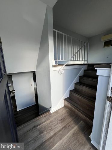 15023 Carlsbad Rd, Woodbridge VA  22193-1605 exterior