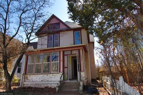 1990 Iglehart Ave, Saint Paul, MN 55104-5146