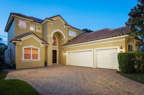 8226 Livorno Dr, Orlando, FL 32836-8756