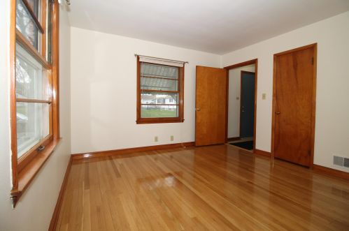 2128 58, Milwaukee WI 53219-1540 exterior