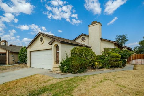 13658 San Jacinto Way, Victorville, CA 92392-9775