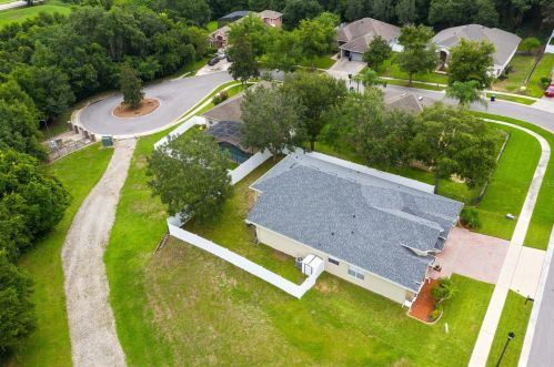 2424 Pond Cove Way, Apopka FL  32712-4886 exterior