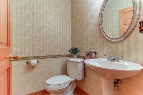 2102 116 St, Kenosha WI 53158-3605 exterior