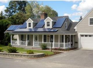 24 Searle St, Palmer, MA 01069-1112
