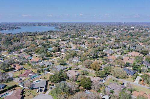 5939 Windwood Dr, Lakeland FL  33813-4805 exterior