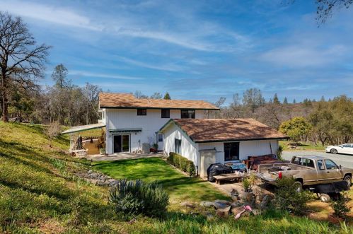 12681 Wolf Rd, Grass Valley CA  95949-8183 exterior