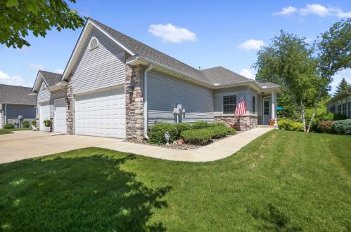 779 Gilfillan Ct, Saint Paul, MN 55127-7174
