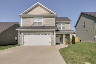 3750 Gray Fox Dr, Clarksville, TN 37040-6236
