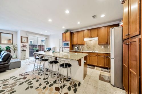 388 Pebble Creek Ln, Orange, CA 92865-1096