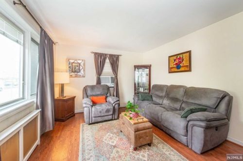 488 Lanza Ave, Outwater NJ  07026-2035 exterior