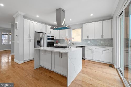 1437 Lawrence St, Washington DC 20017-2911 exterior