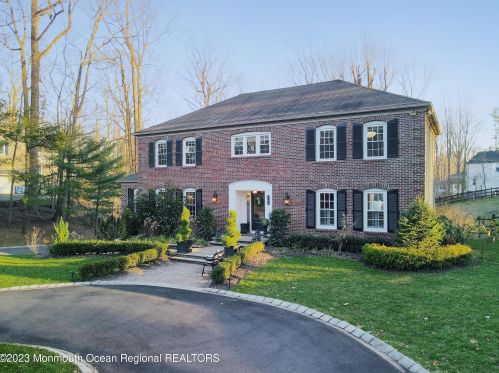 162 Borden Rd, Middletown NJ  07748-3050 exterior