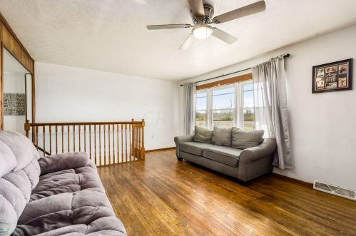 12924 Cleveland Rd, Pataskala OH 43062-8817 exterior