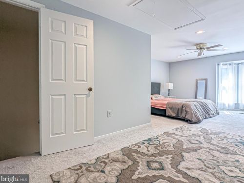 12169 Presidio Way, Woodbridge VA  22192-1052 exterior