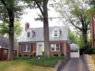 3260 Lambert Pl, Cincinnati, OH 45208-3116