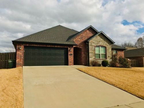 332 Cold Harbor Ave, Fayetteville, AR 72704-7100