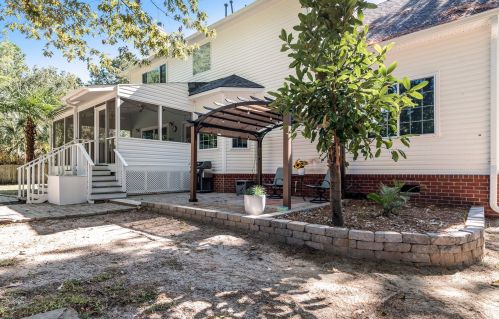 2813 Bottle Brush Ct, Mount Pleasant SC  29466-9202 exterior