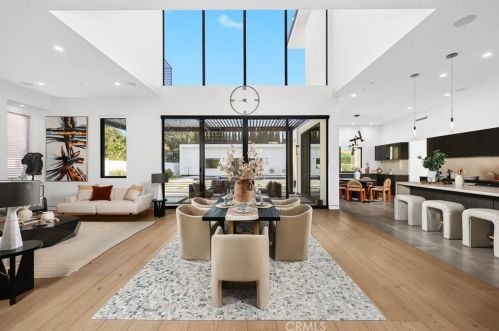 18852 Canyon Crest Dr, Orange CA 92861-2806 exterior