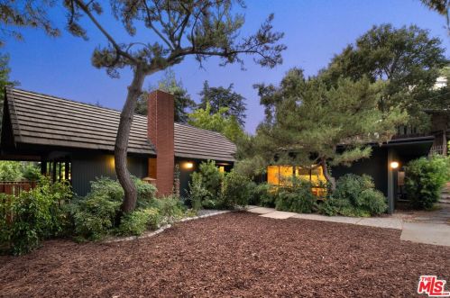 5457 La Forest Dr, La Canada CA  91011-1341 exterior
