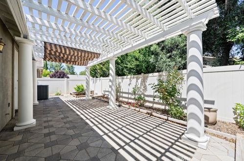 147 Tijeras Crk, Beaumont CA  92223-7308 exterior