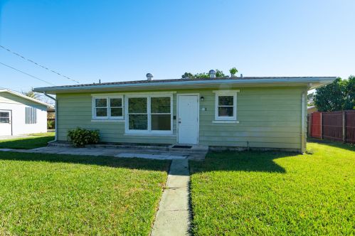1256 Tangelo Ave, West Palm Beach, FL 33406-4861