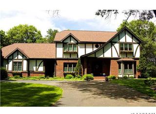 1304 Lake Rd, Altoona, WI 54720-1849