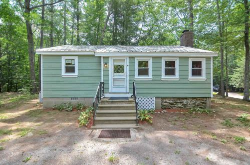 30 Norrie Dr, Raymond, NH 03077-1547