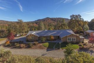42478 Nelder Heights Dr, Oakhurst, CA 93644-9760