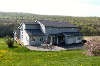 617 Flint Valley Rd, Blue Hill, PA 17870-8038