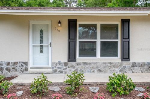 570 James St, Orange City, FL 32763-4712