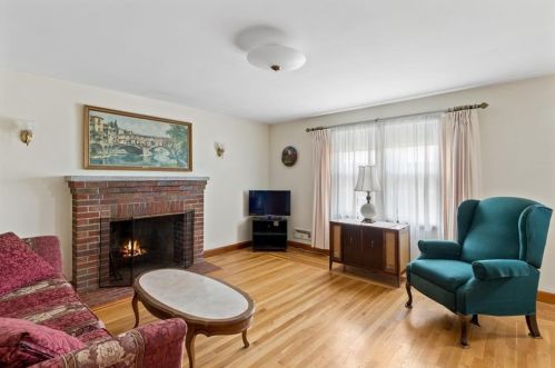 7 Mott St, Providence RI  02909-6024 exterior