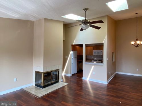 20 Voscek Ct, Lawrence Township NJ  08648-2645 exterior