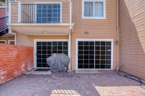 2404 Village Ct, Santa Maria CA  93455-3450 exterior