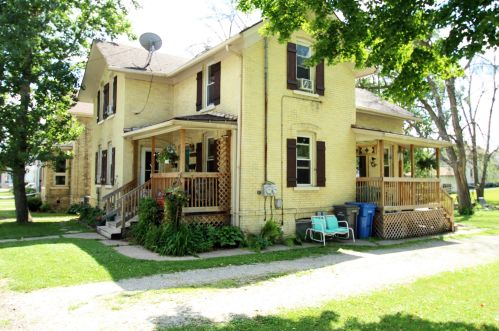 302 9th St, Watertown, WI 53094-4818