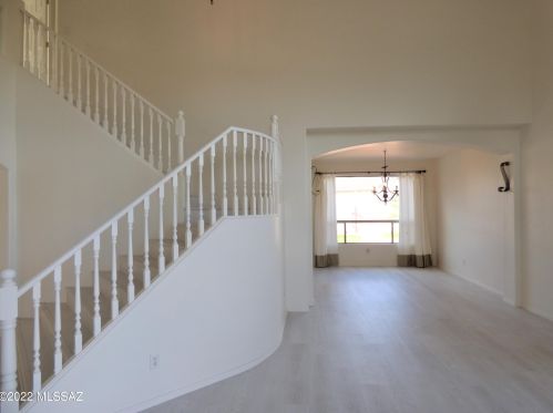 60835 Rock Ledge Loop, Tucson AZ  85739-1967 exterior