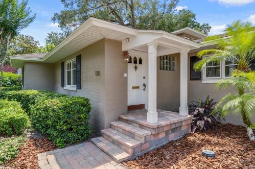 1310 Belleaire Cir, Orlando, FL 32804-6706