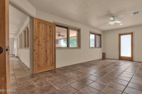 9833 Desert Cove Ave, Scottsdale AZ  85260-6219 exterior